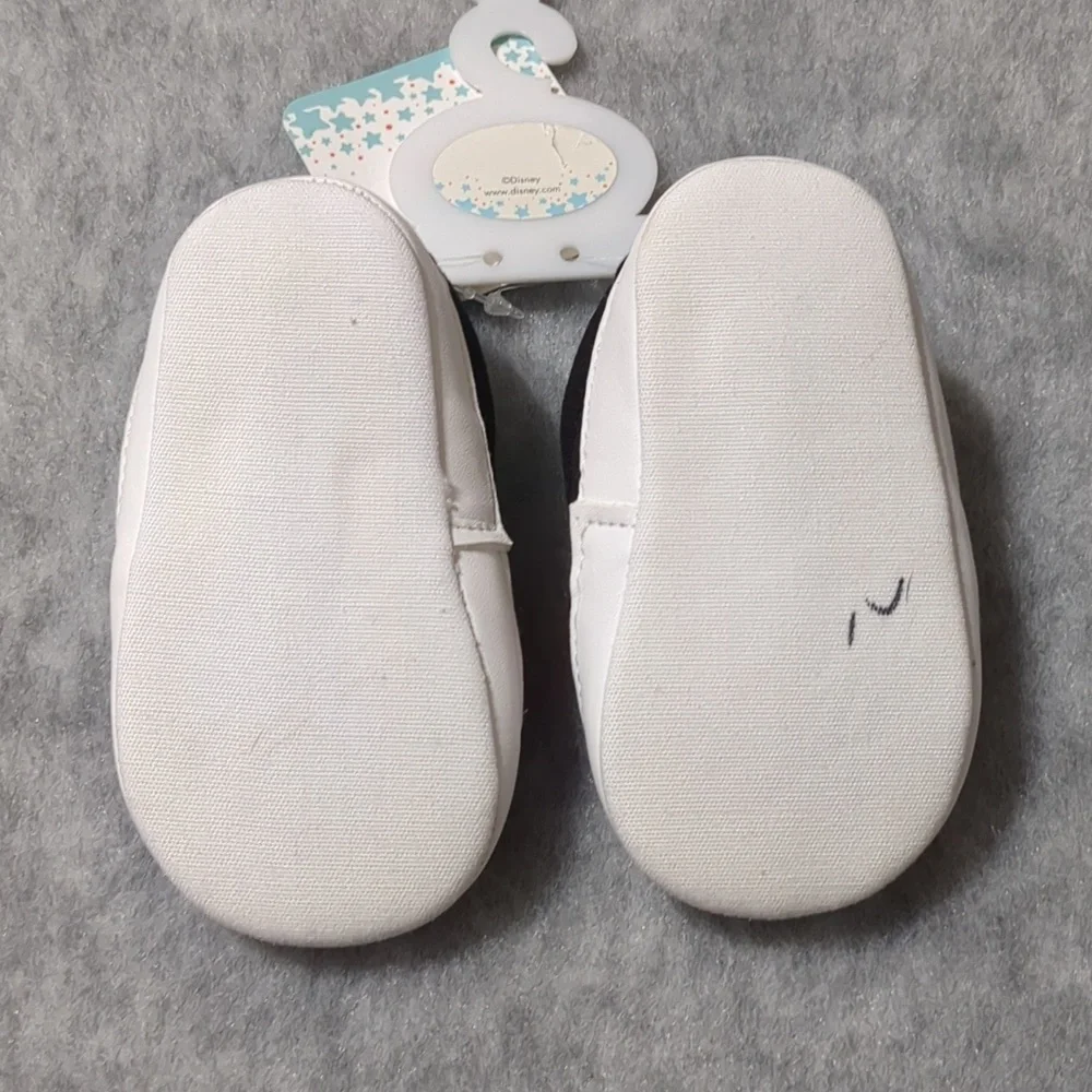 Disney Mickey Mouse Baby Shoes 6-9 Months